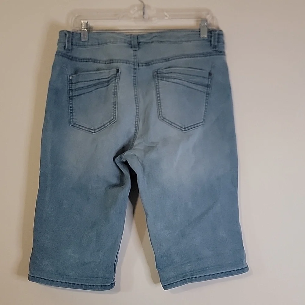 Bandolino Sky Blue Denim Shorts - Picture 2 of 7